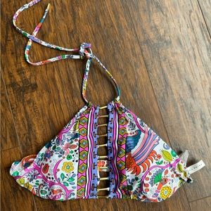 🩷🩵TRINA TURK🩵🩷 halter cut out bikini top